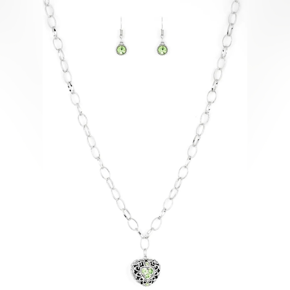 Paparazzi Silver Necklace with Green Heart Pendant